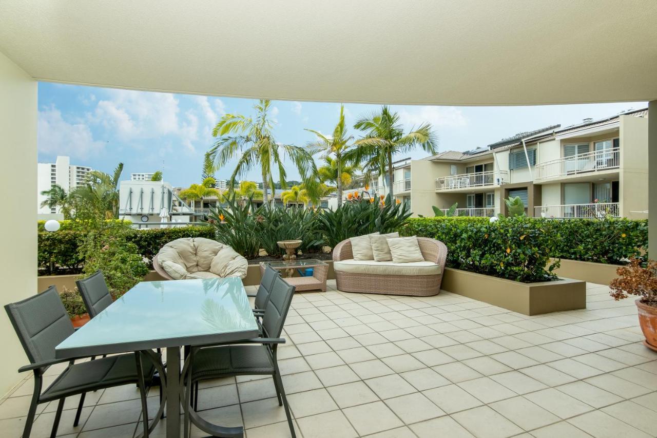 The Village Holiday Apartments At Burleigh Heads Gold Coast Exterior foto